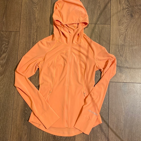 Lululemon Mist Over Windbreaker- Golden Apricot - Picture 3 of 6